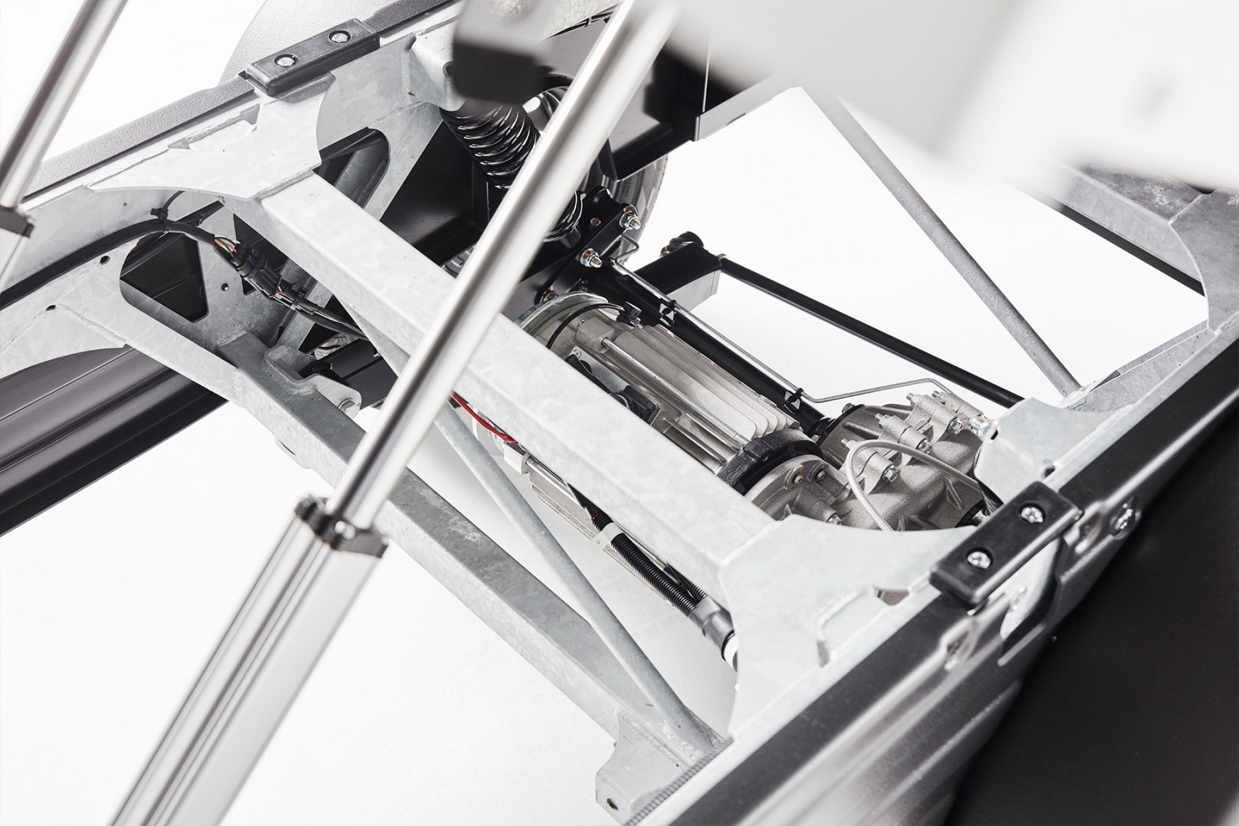 Garia Utility Features AC motor