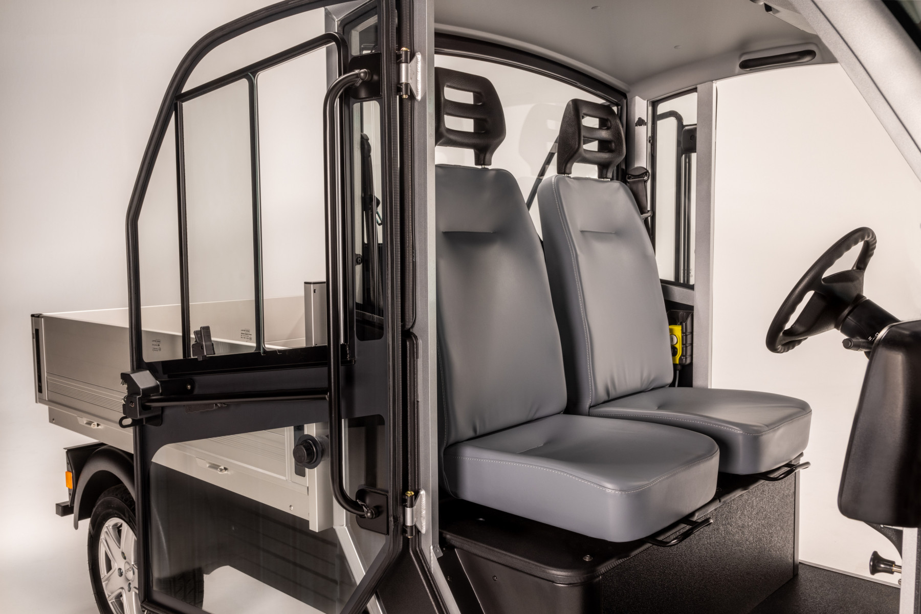 Spacious Cabin Club Car utility